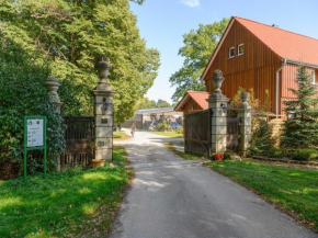 Cozy holiday home on a horse farm in the L neburg Heath